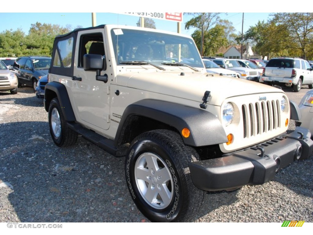 2011 Wrangler Sport S 4x4 - Sahara Tan / Black photo #3