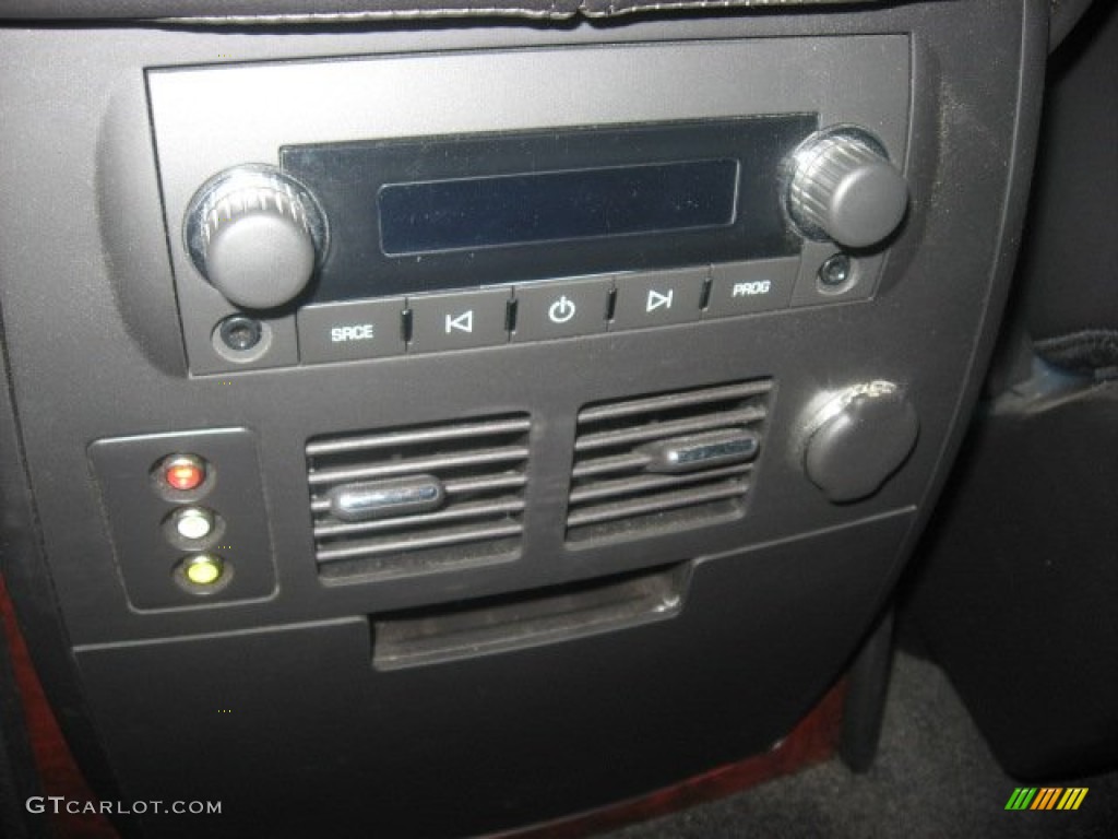 2010 Cadillac Escalade EXT Premium AWD Controls Photo #55389378