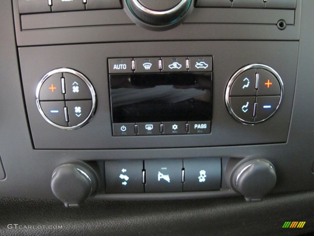 2012 GMC Sierra 1500 SLE Crew Cab 4x4 Controls Photo #55390917