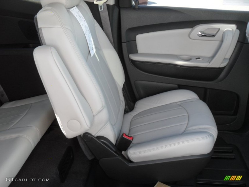 Light Gray/Ebony Interior 2012 Chevrolet Traverse LTZ Photo #55393251