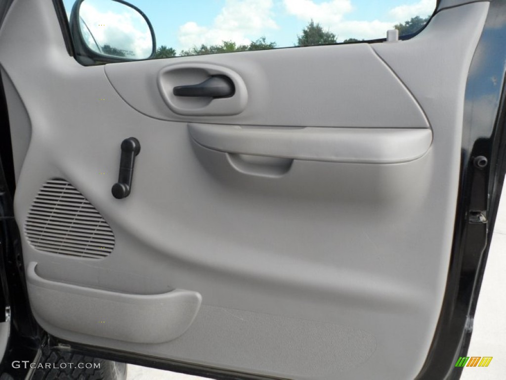 2000 Ford F150 XL Regular Cab 4x4 Door Panel Photos