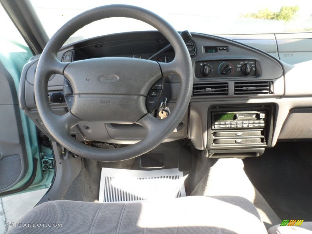 1995 Ford Taurus GL Sedan Grey Dashboard Photo #55393758