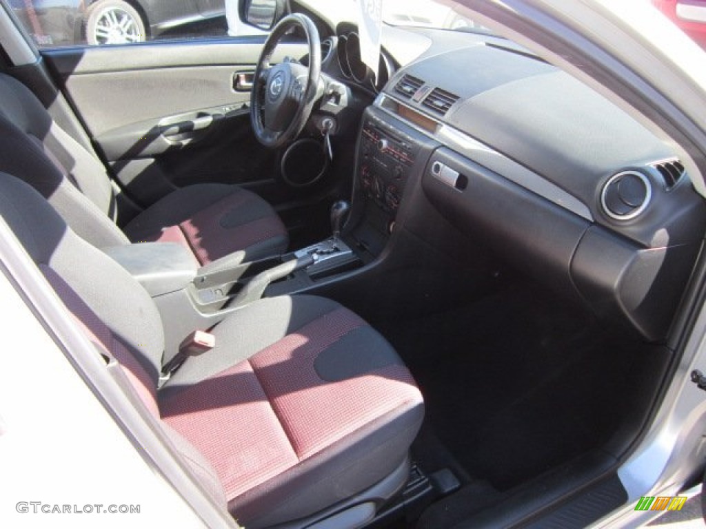 Black/Red Interior 2005 Mazda MAZDA3 s Sedan Photo #55394796