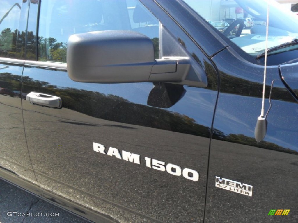 2012 Ram 1500 Express Quad Cab - Black / Dark Slate Gray/Medium Graystone photo #21