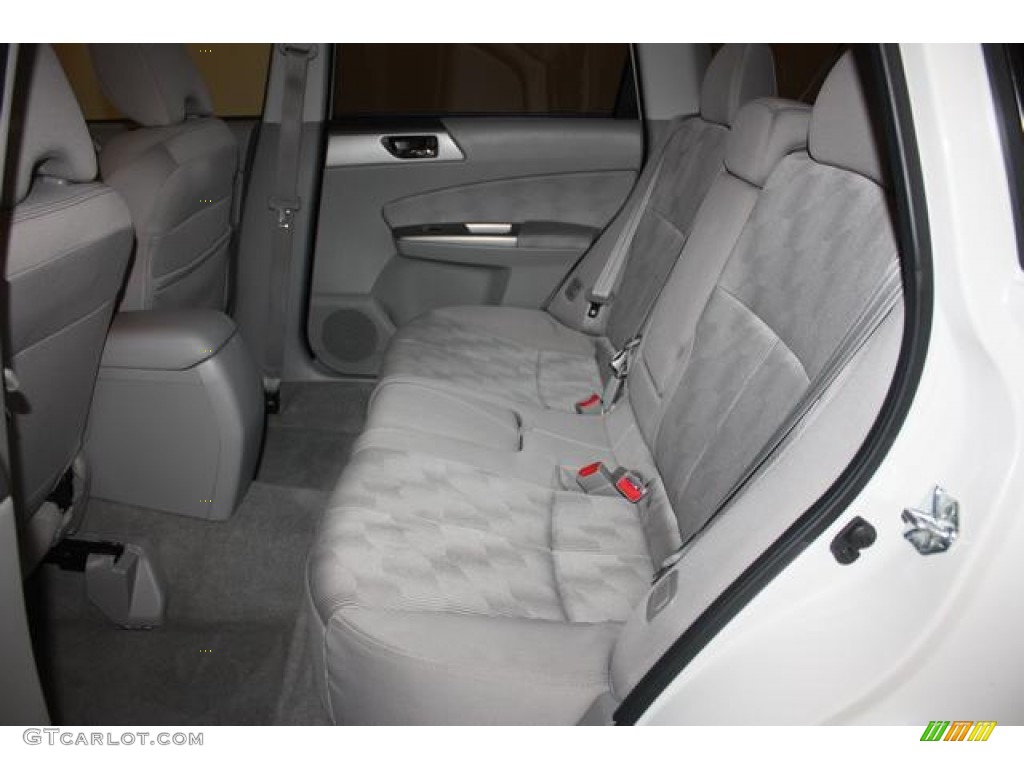 2009 Forester 2.5 X Premium - Satin White Pearl / Platinum photo #14