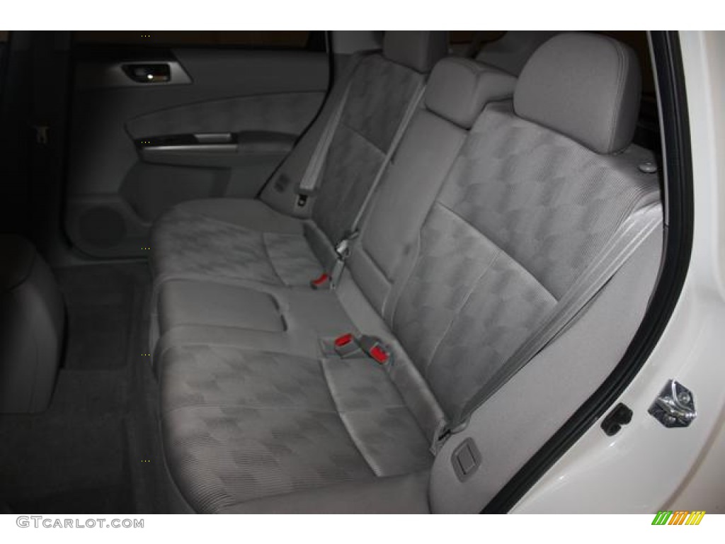 2009 Forester 2.5 X Premium - Satin White Pearl / Platinum photo #15