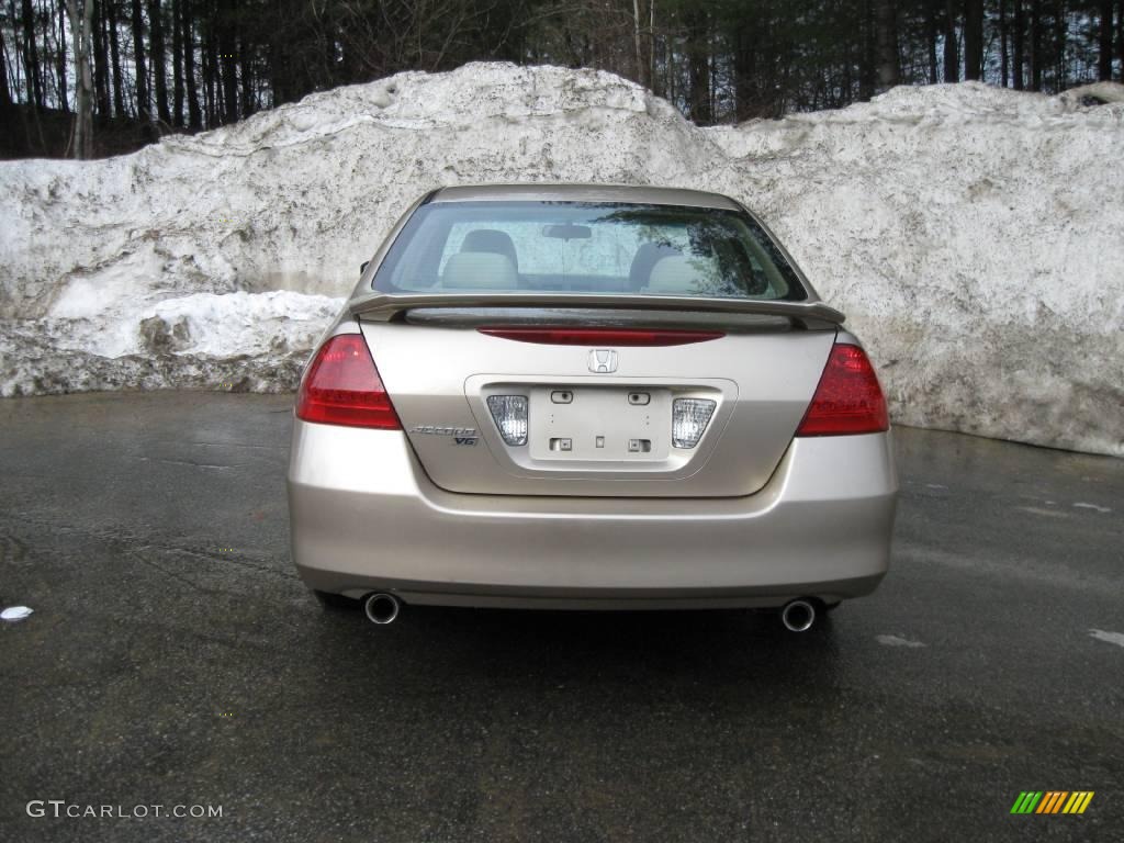2006 Accord LX V6 Sedan - Desert Mist Metallic / Ivory photo #10