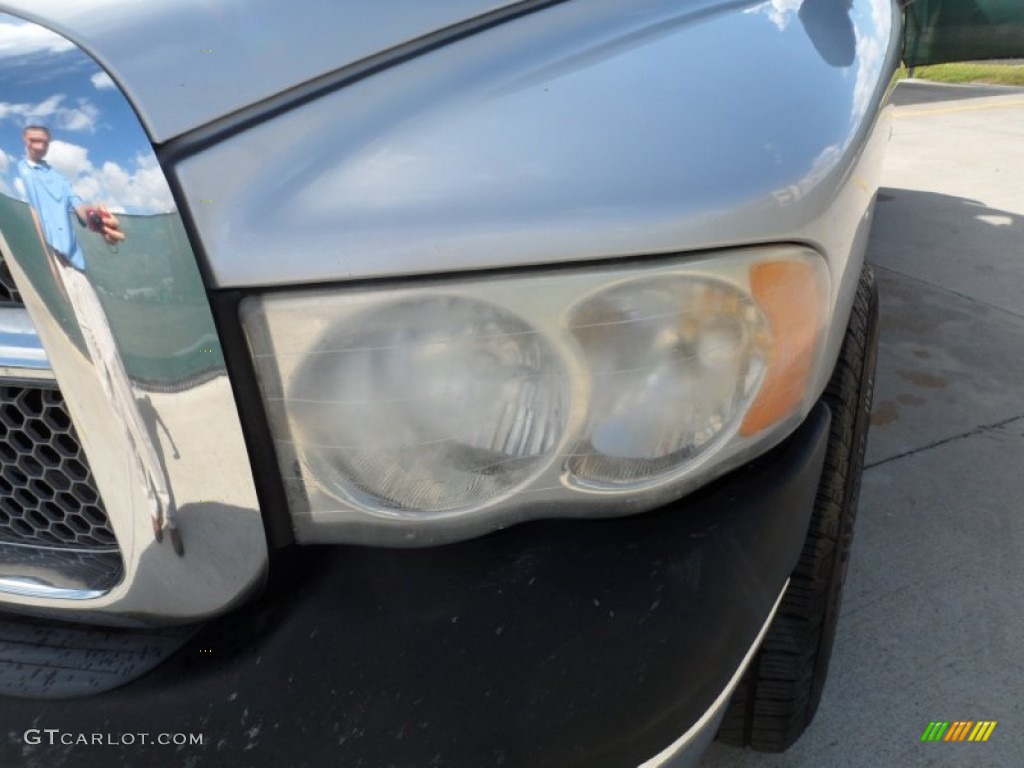 2004 Ram 1500 SLT Quad Cab - Bright Silver Metallic / Dark Slate Gray photo #9