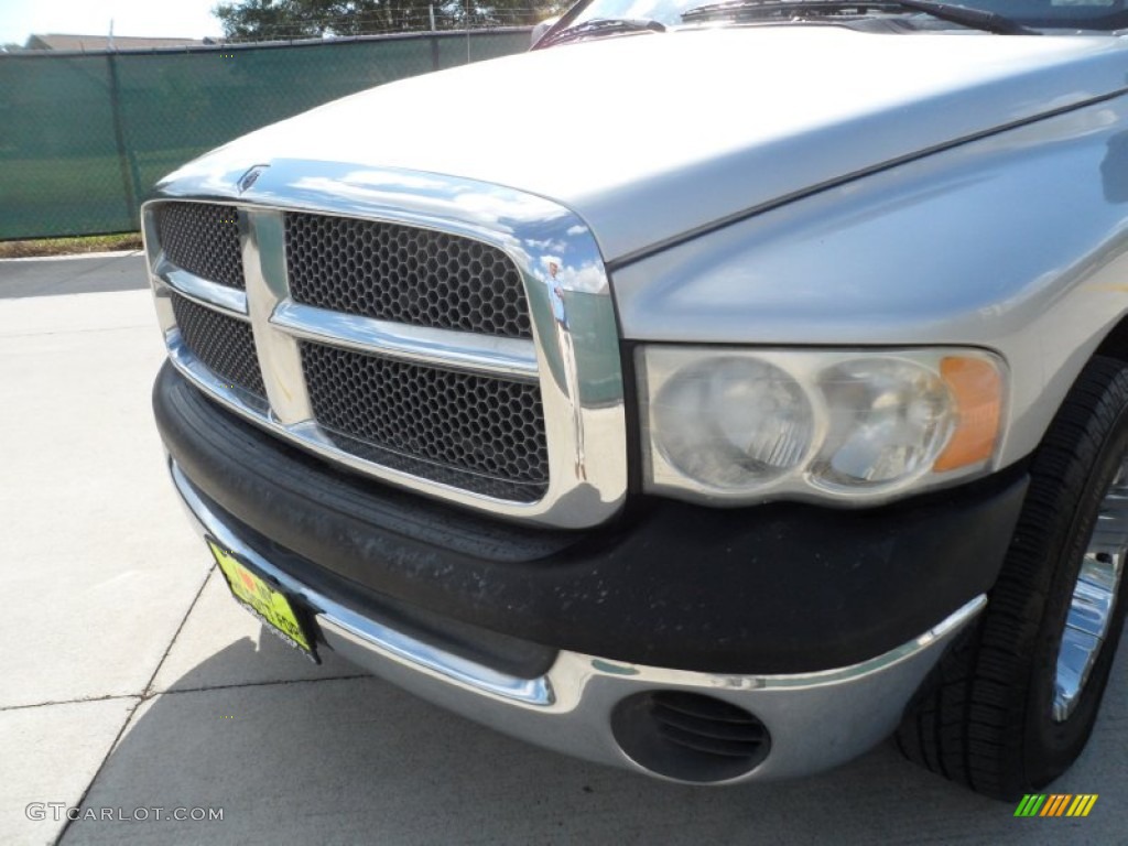 2004 Ram 1500 SLT Quad Cab - Bright Silver Metallic / Dark Slate Gray photo #10