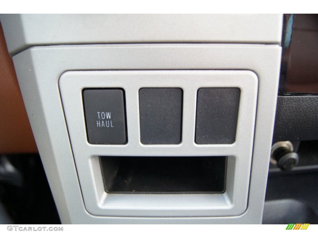 2007 Toyota Tundra Limited CrewMax Controls Photo #55403832