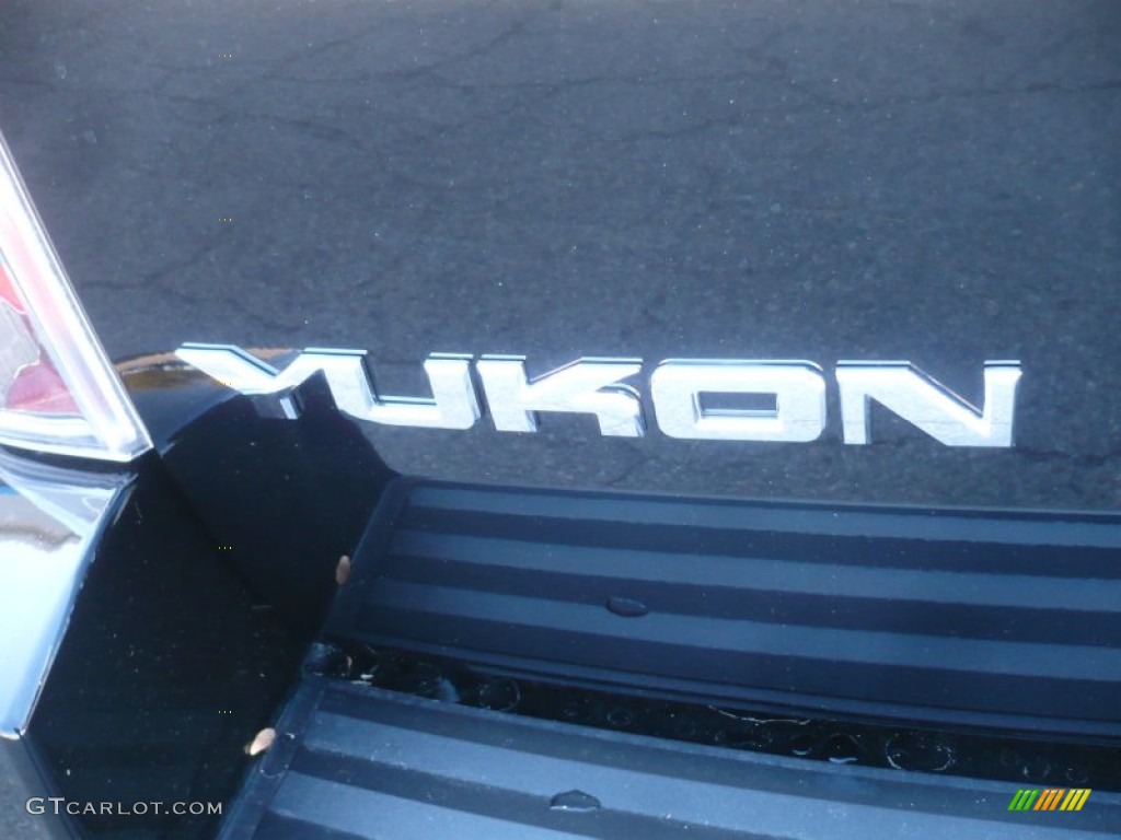 2011 GMC Yukon Hybrid Denali 4x4 Marks and Logos Photo #55406664