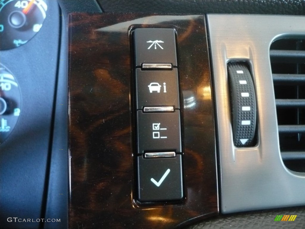2011 GMC Yukon Hybrid Denali 4x4 Controls Photo #55406820