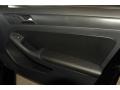 Black - Jetta SE Sedan Photo No. 33