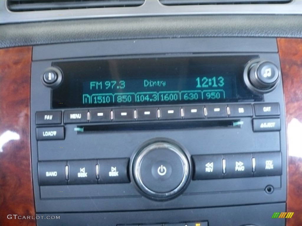 2007 Chevrolet Silverado 1500 LTZ Crew Cab 4x4 Audio System Photo #55408386