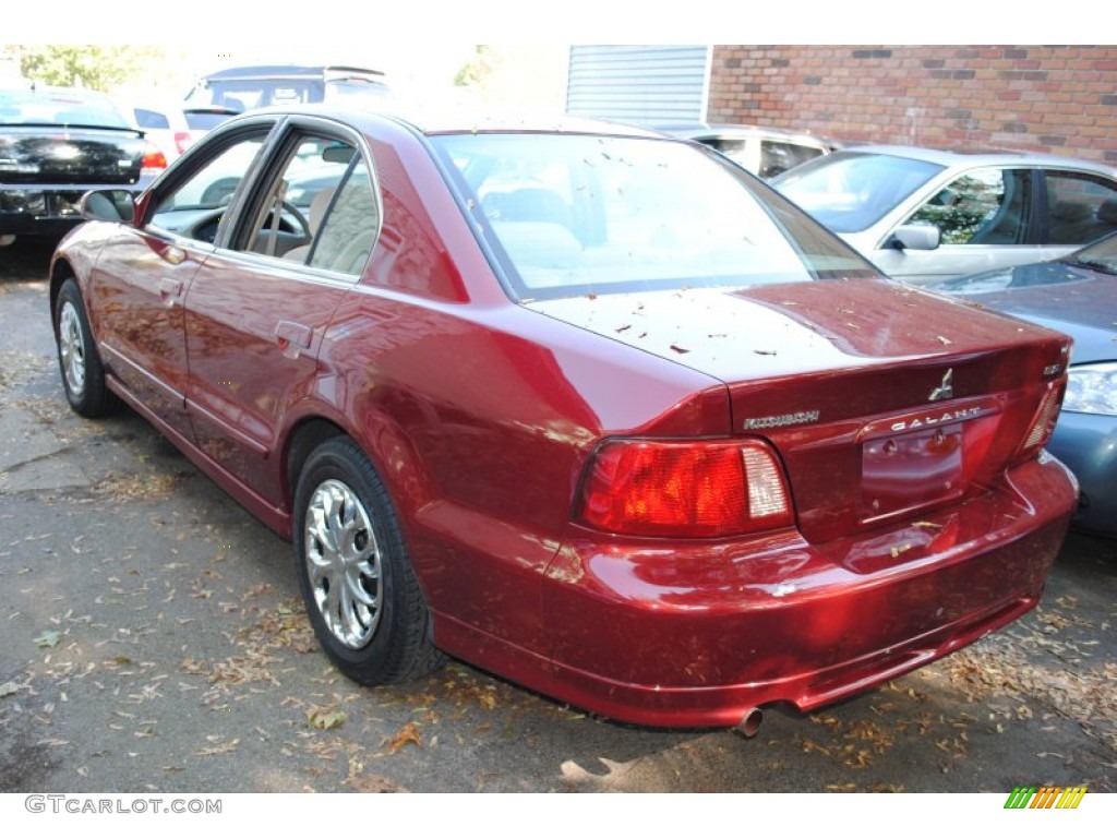 2002 Galant ES - Patriot Red Pearl / Tan photo #4