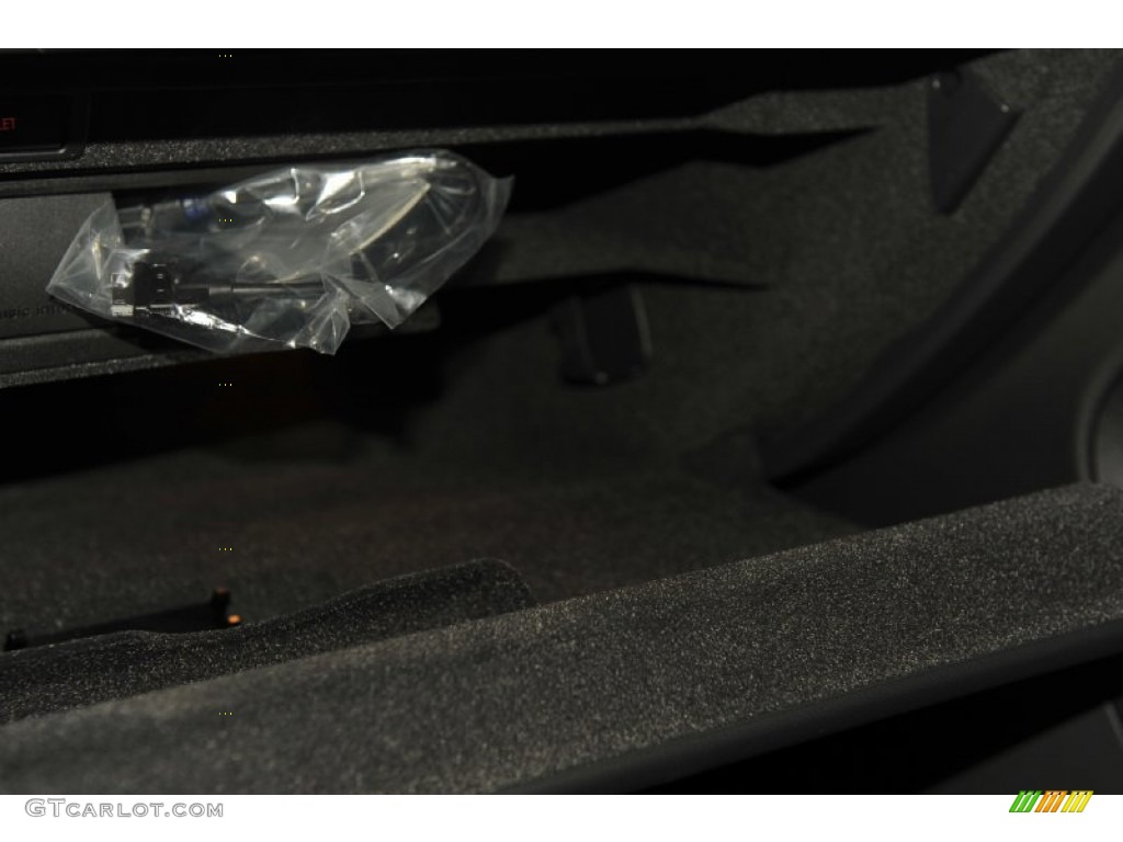 2012 A4 2.0T quattro Sedan - Phantom Black Pearl Effect / Black photo #18