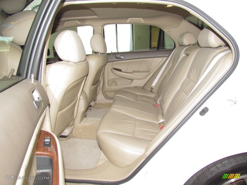 2007 Accord EX-L V6 Sedan - Taffeta White / Ivory photo #11