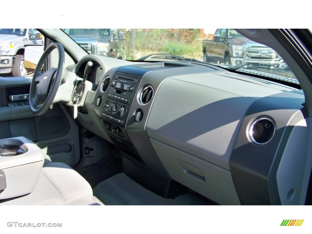 2005 F150 XLT SuperCrew 4x4 - Aspen Green Metallic / Medium Flint/Dark Flint Grey photo #20