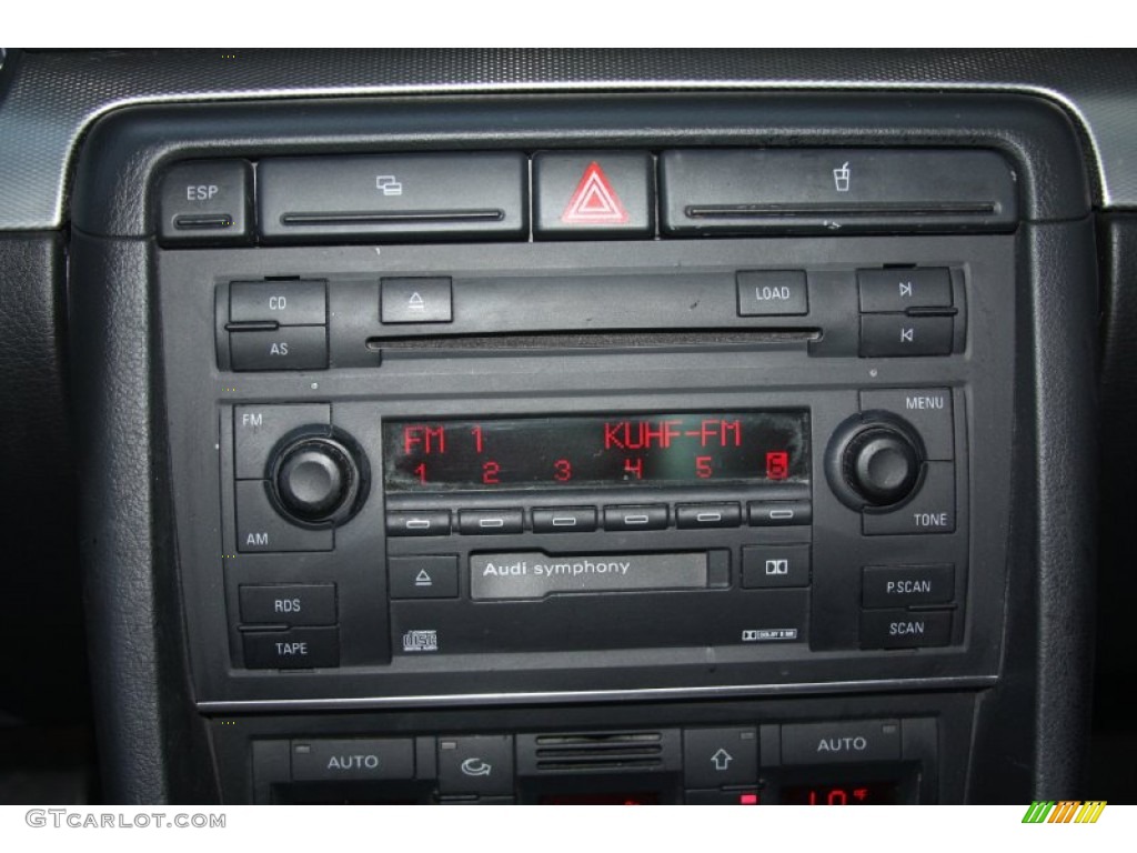 2002 Audi A4 1.8T Sedan Audio System Photos