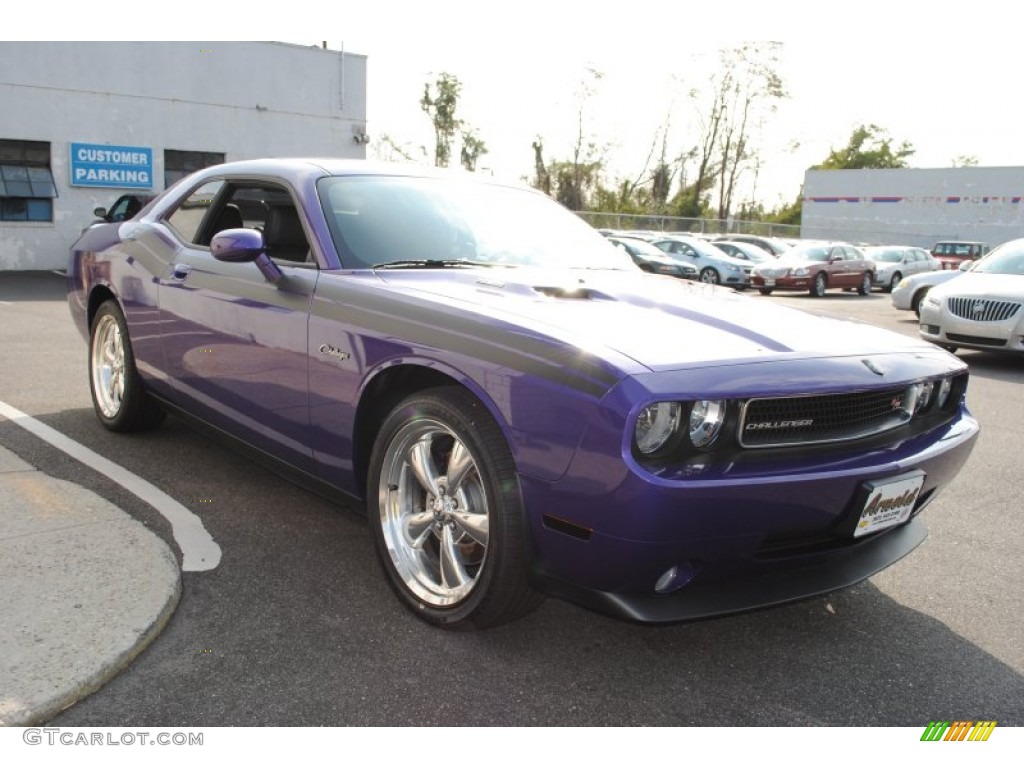 2010 Challenger R/T Classic - Plum Crazy Purple Pearl / Dark Slate Gray photo #7