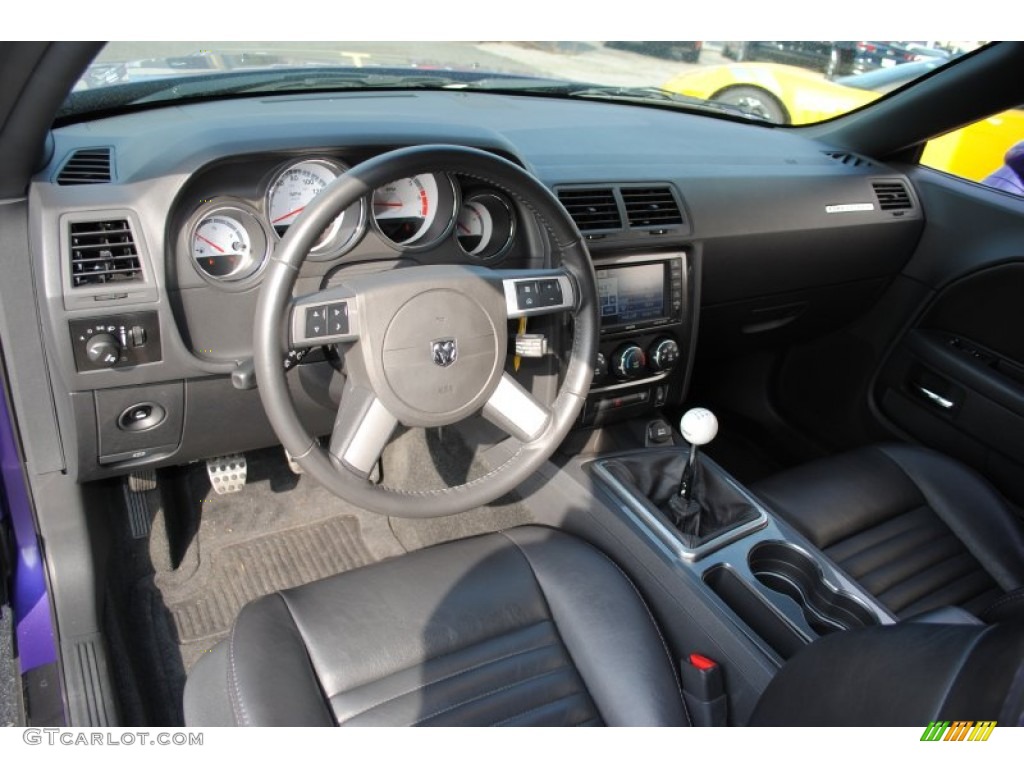 2010 Challenger R/T Classic - Plum Crazy Purple Pearl / Dark Slate Gray photo #13