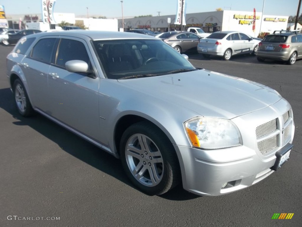 Bright Silver Metallic Dodge Magnum