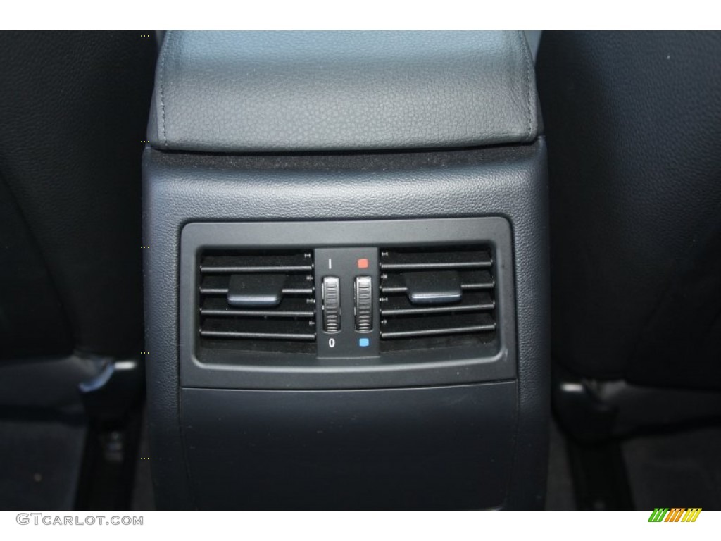 2011 3 Series 328i Sedan - Jet Black / Black Dakota Leather photo #37