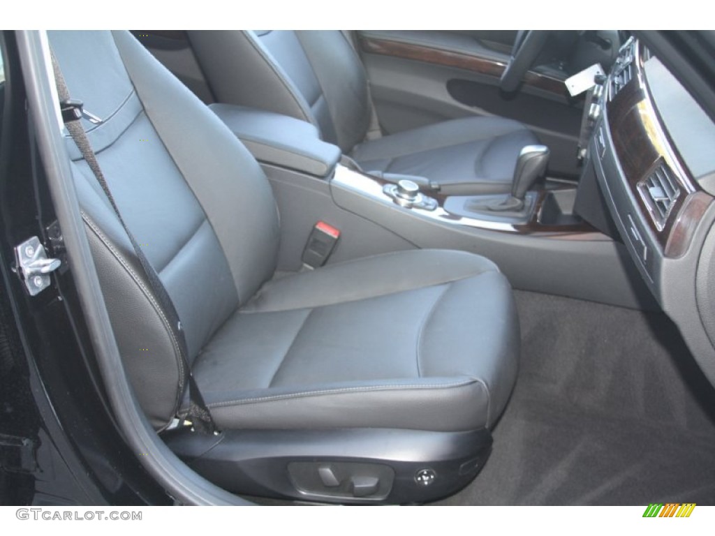 2011 3 Series 328i Sedan - Jet Black / Black Dakota Leather photo #45