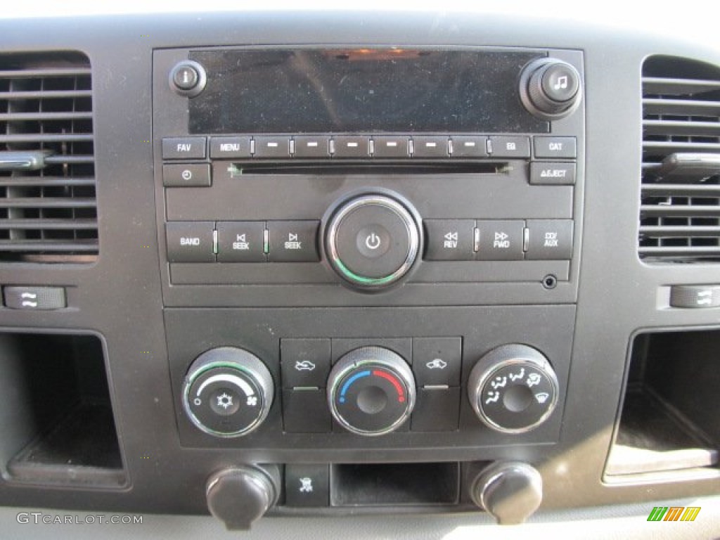 2010 Chevrolet Silverado 1500 LS Regular Cab 4x4 Controls Photo #55425671