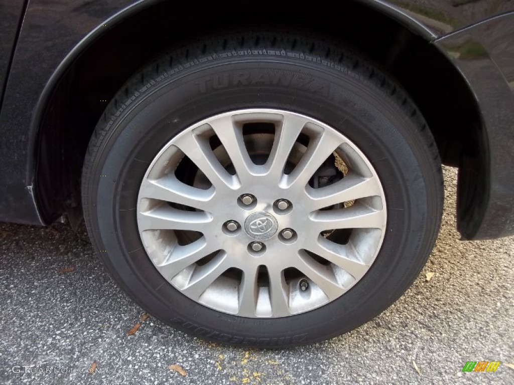 2009 Toyota Sienna XLE Wheel Photos
