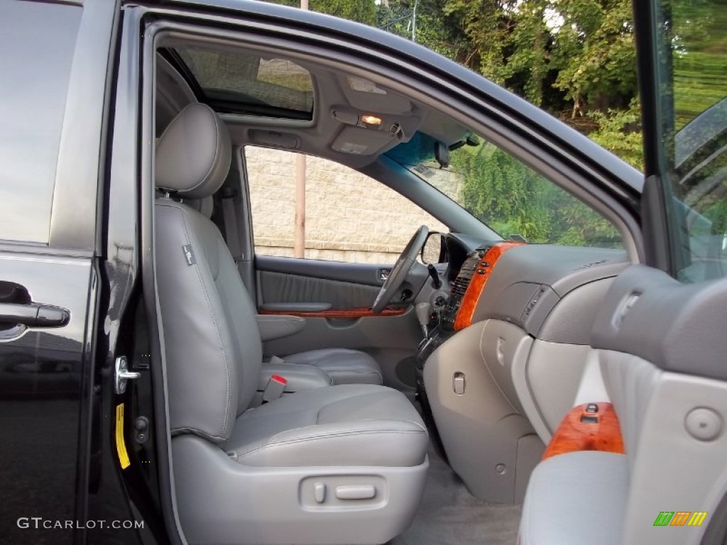 Stone Interior 2009 Toyota Sienna XLE Photo #55425912