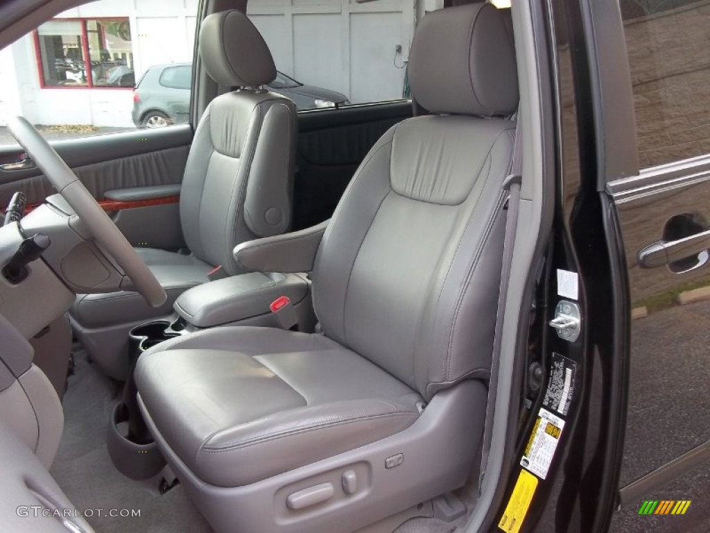 Stone Interior 2009 Toyota Sienna XLE Photo #55425948