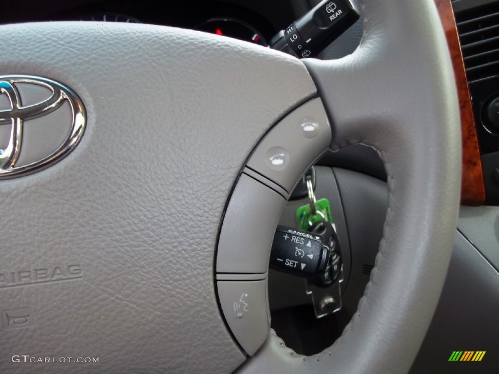 2009 Toyota Sienna XLE Controls Photo #55426029