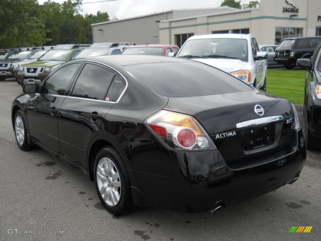 2009 Altima 2.5 S - Super Black / Charcoal photo #14