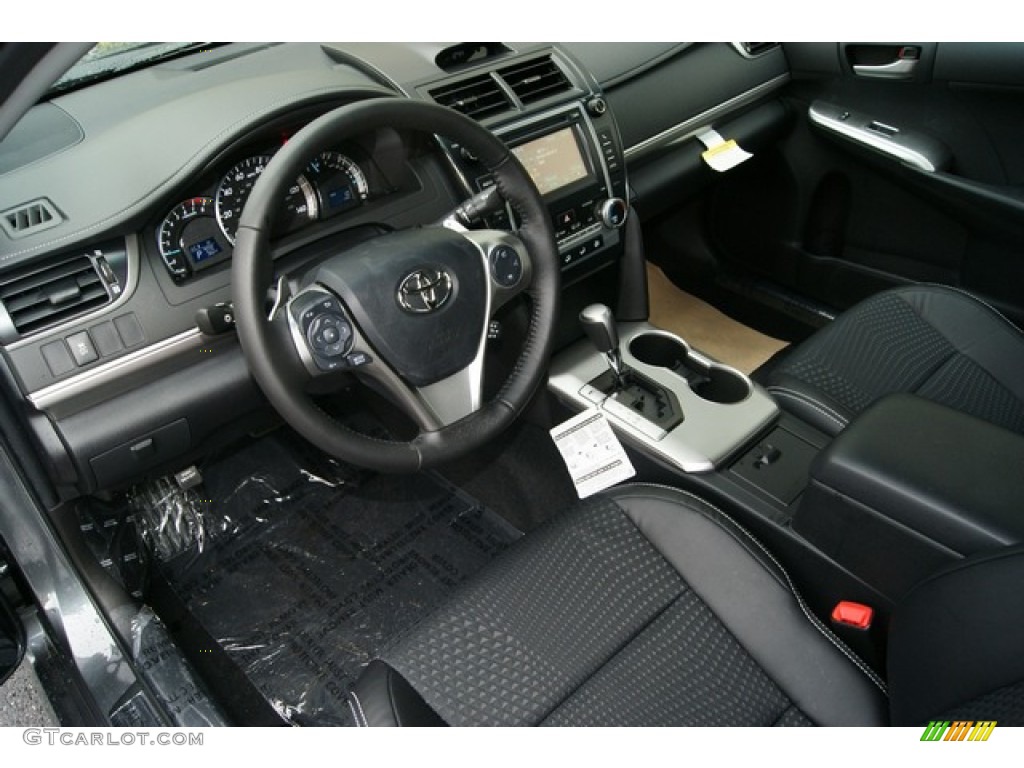 Black Interior 2012 Toyota Camry SE V6 Photo #55427559