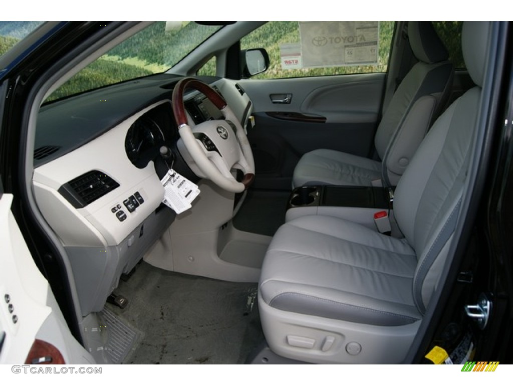 2012 Toyota Sienna Limited AWD interior Photo #55427694