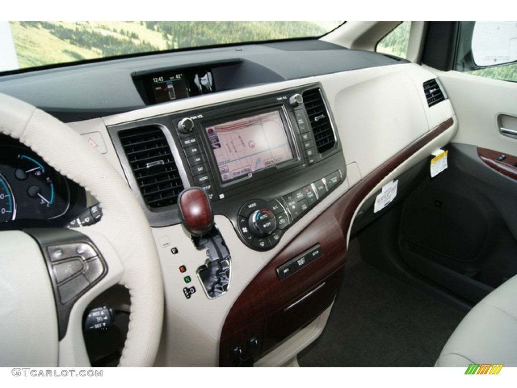 2012 Toyota Sienna XLE AWD Controls Photo #55427889