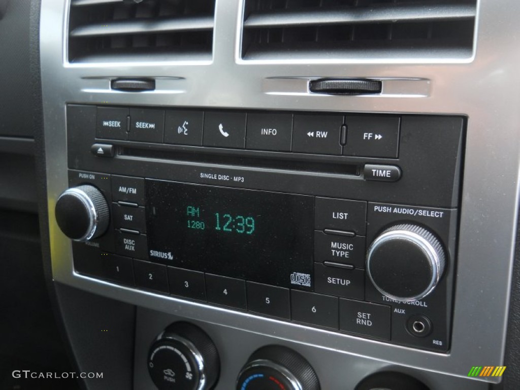 2011 Dodge Nitro Heat 4x4 Audio System Photo #55428045