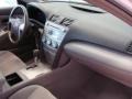 Super White - Camry LE Photo No. 26