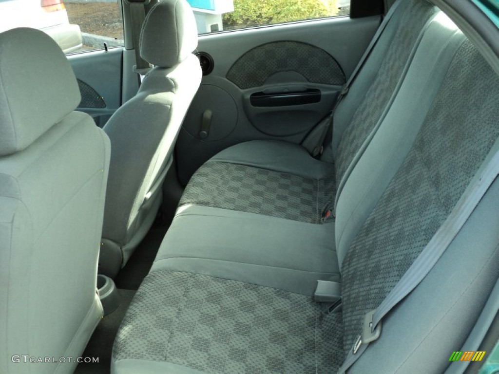 Gray Interior 2004 Chevrolet Aveo Special Value Sedan Photo #55432401