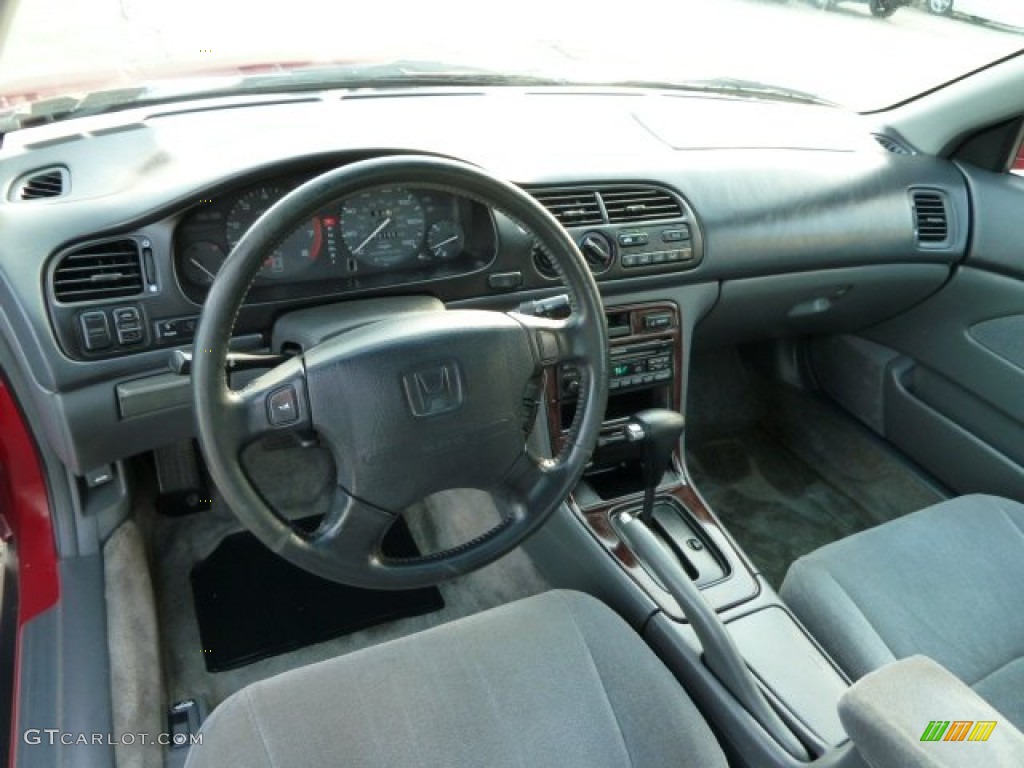 Gray Interior 1997 Honda Accord SE Coupe Photo #55433063