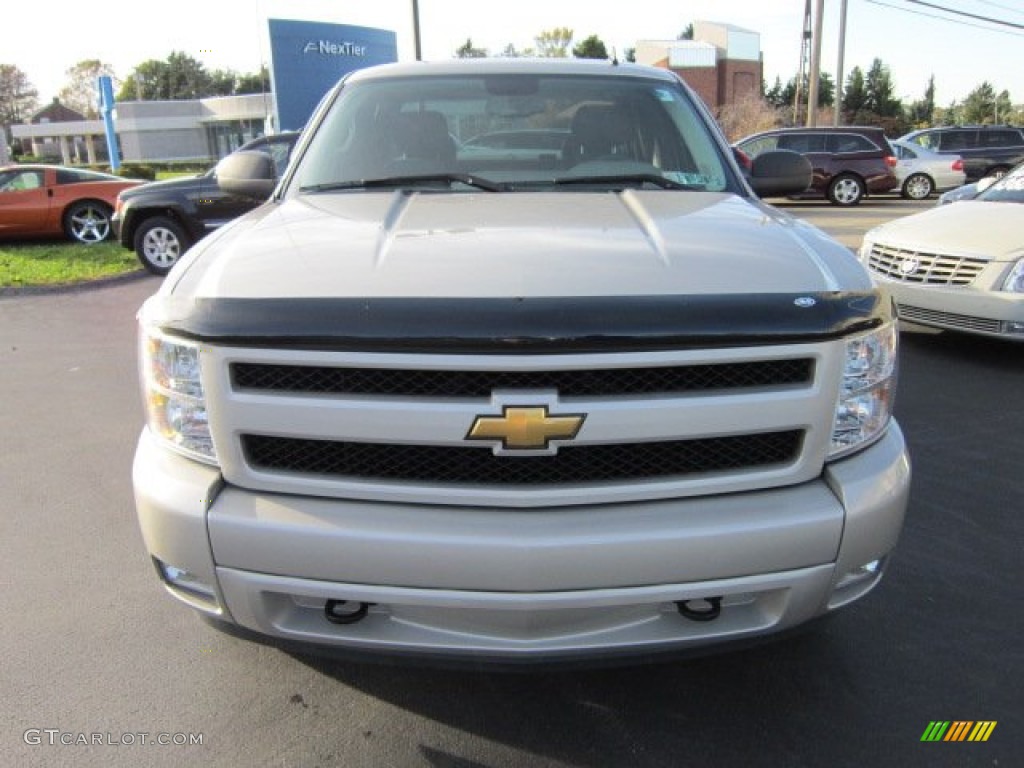 2008 Silverado 1500 Work Truck Extended Cab 4x4 - Silver Birch Metallic / Dark Titanium photo #2