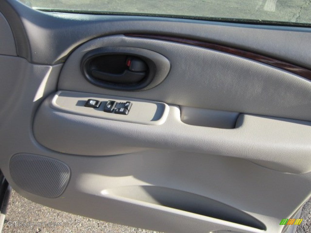 2002 Oldsmobile Bravada AWD Pewter Door Panel Photo #55434600