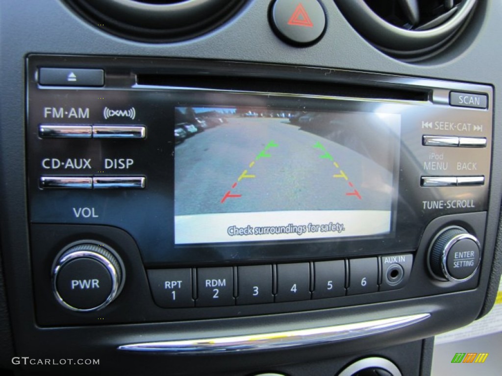 2012 Rogue S Special Edition - Pearl White / Gray photo #15
