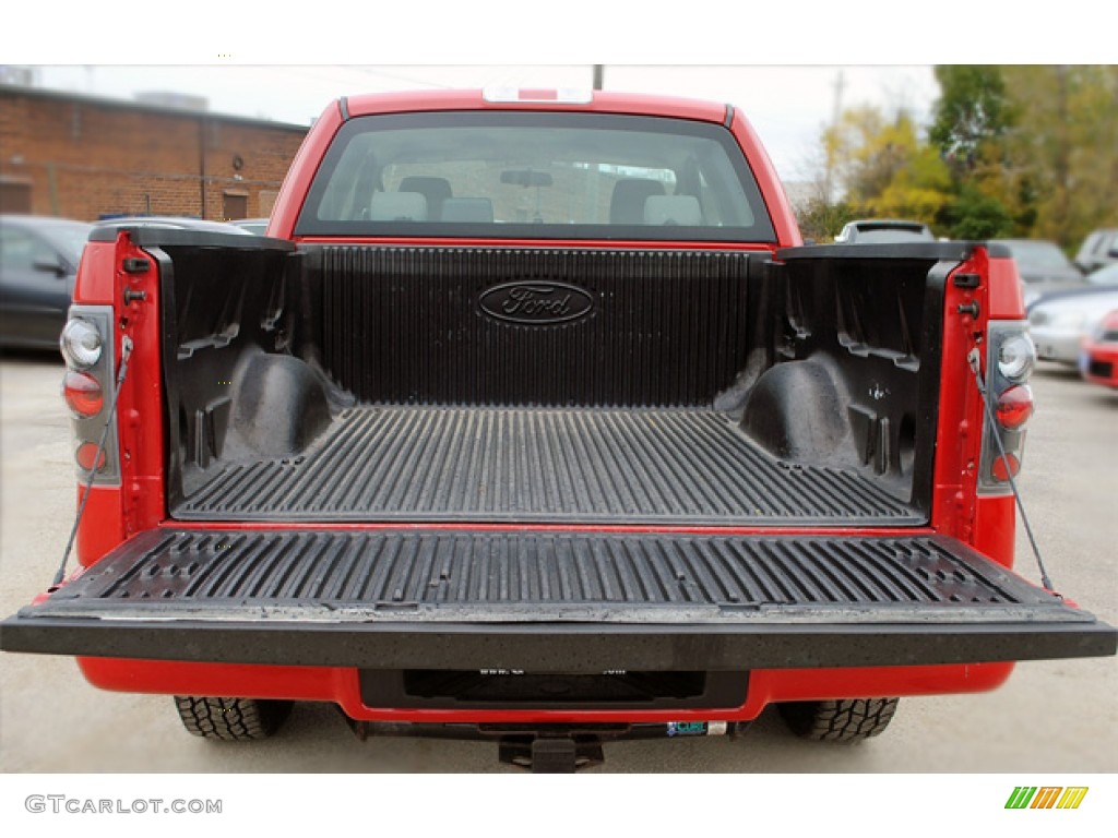 2006 F150 STX SuperCab 4x4 - Bright Red / Medium/Dark Flint photo #7