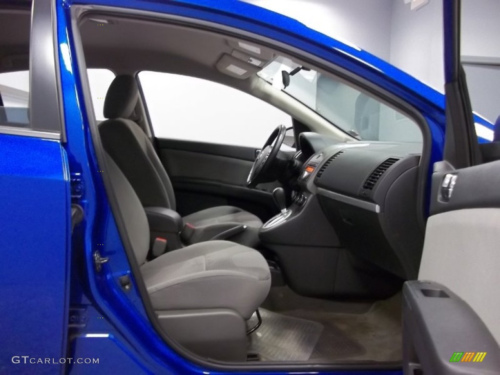 Charcoal Interior 2010 Nissan Sentra 2.0 SR Photo #55438062