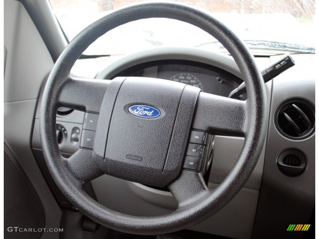 2006 F150 STX SuperCab 4x4 - Bright Red / Medium/Dark Flint photo #17