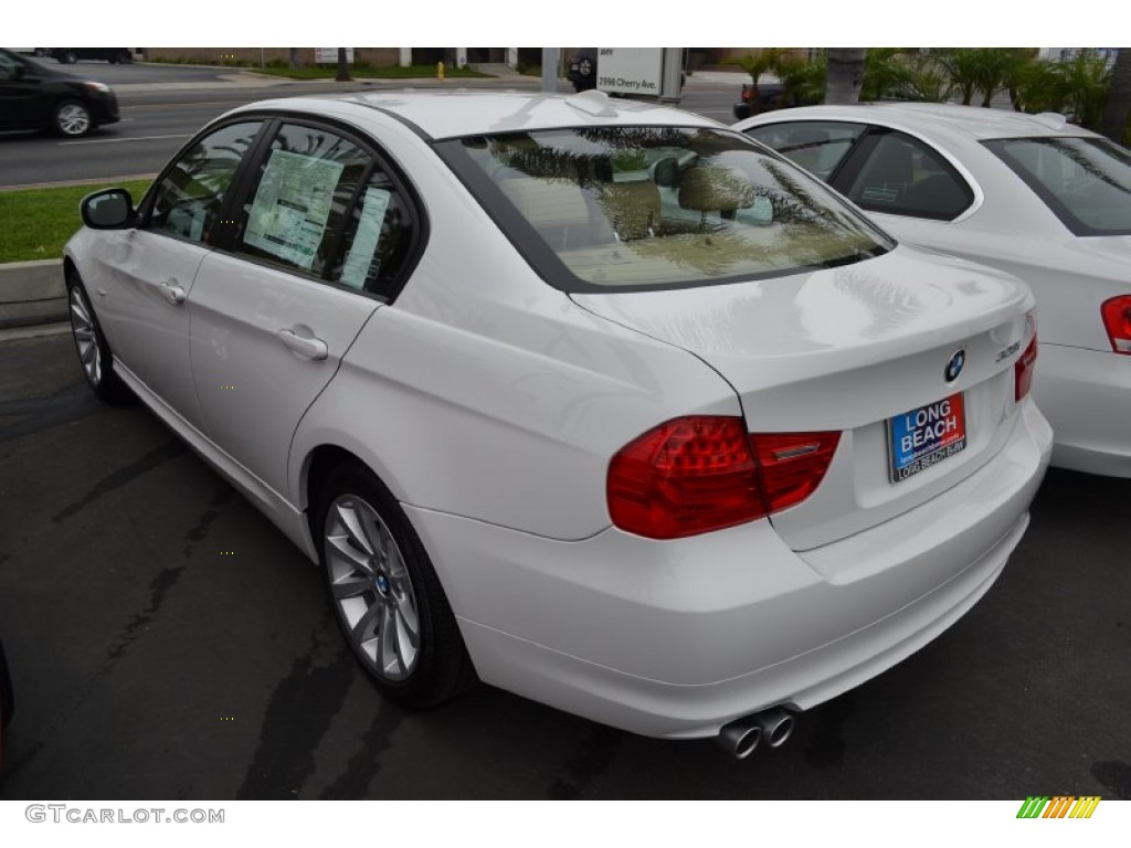 2011 3 Series 328i Sedan - Alpine White / Beige Dakota Leather photo #4