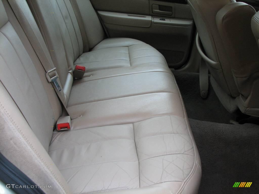 2003 Grand Marquis LS - Gold Ash Metallic / Medium Parchment photo #11