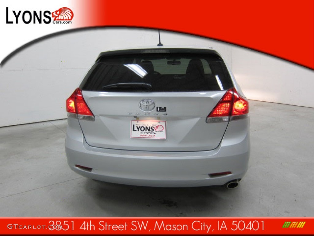 2011 Venza I4 - Classic Silver Metallic / Light Gray photo #3